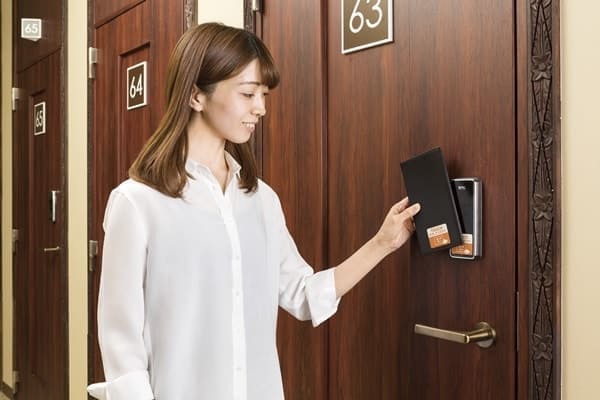 快活CLUB沼津店は、鍵付防音個室＆カラオケ最新機種完備！