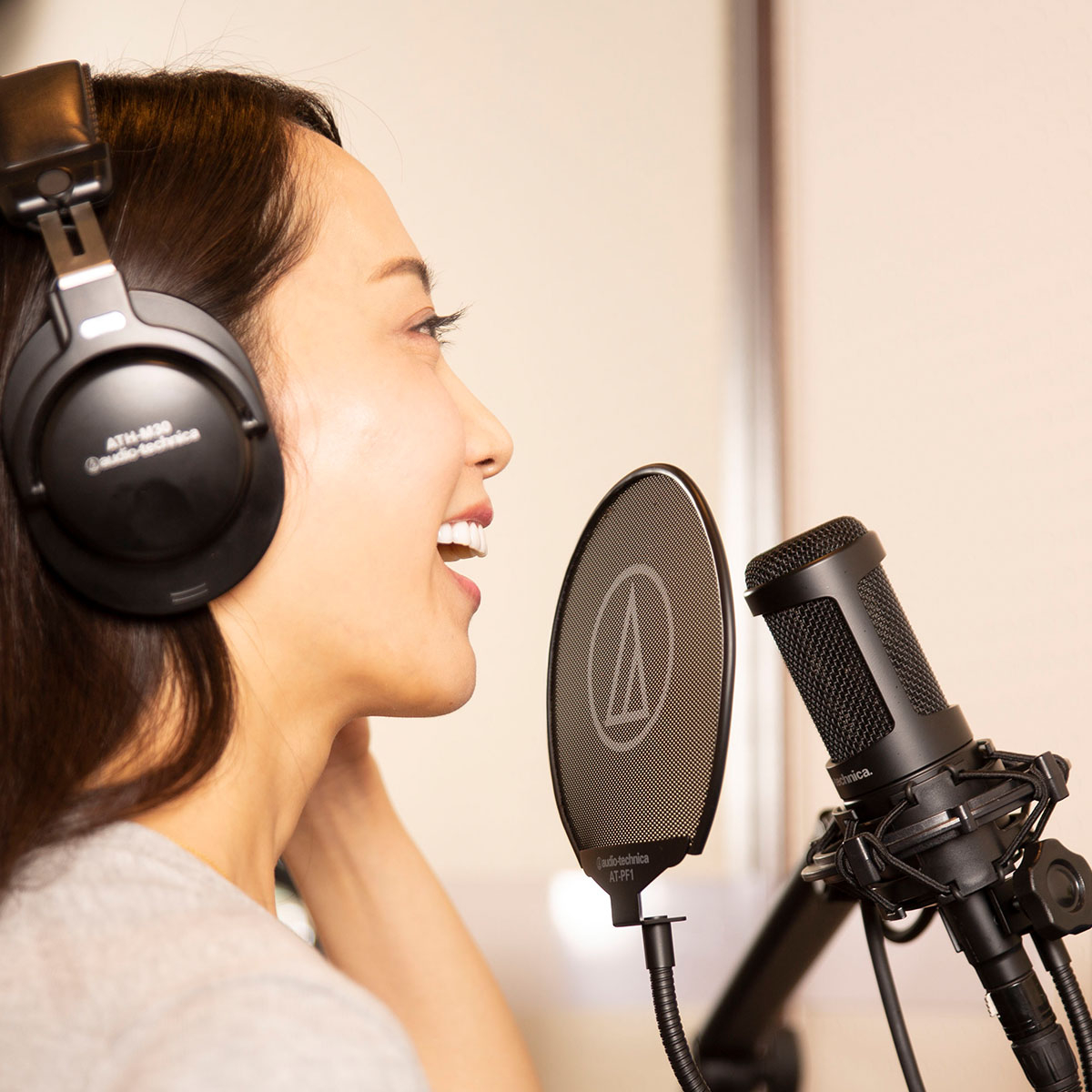 差替え画像_0000_08_karaokeOnetwo_Female_Sing02_18.jpg